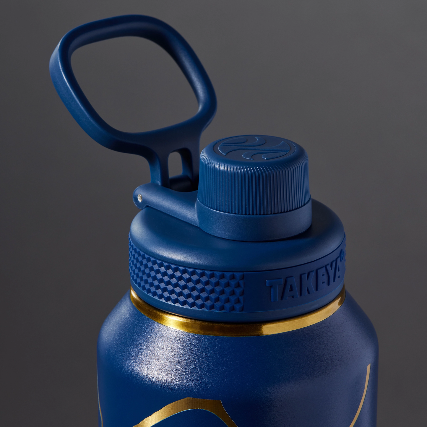 kintsugi-water-bottle-with-spout-lid-i3 51390-TK_HO25_Kintsugi_Takeya9266.png